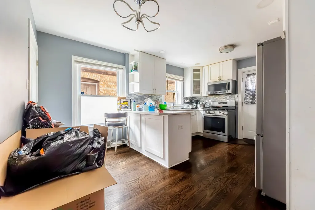 8918 South Merrill Avenue Chicago IL 60617