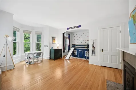 555 Cherry Street Winnetka IL 60093