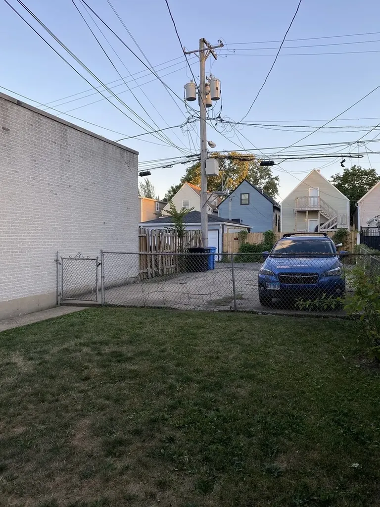 3013 West Belmont Avenue Chicago IL 60618