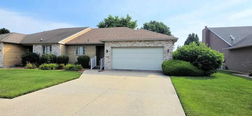 1136 Meadows Walk Bourbonnais IL 60914