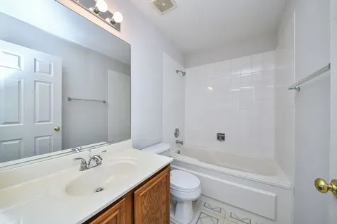 1481 Walnut Hill Avenue St. Charles IL 60174