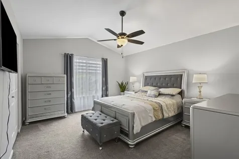 2253 North Stonehedge Court Round Lake Beach IL 60073