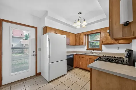 322 Hickory Street Dekalb IL 60115