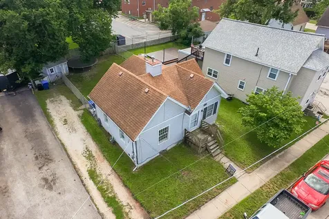 322 Hickory Street Dekalb IL 60115