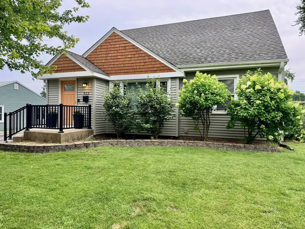 922 Cornell Street Ottawa IL 61350