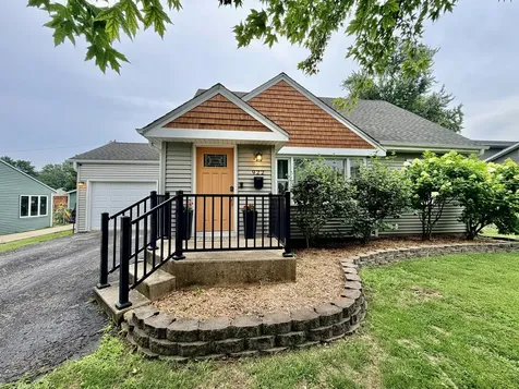 922 Cornell Street Ottawa IL 61350