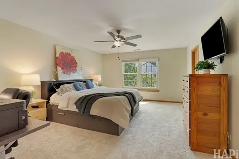 567 Shakespeare Drive Grayslake IL 60030