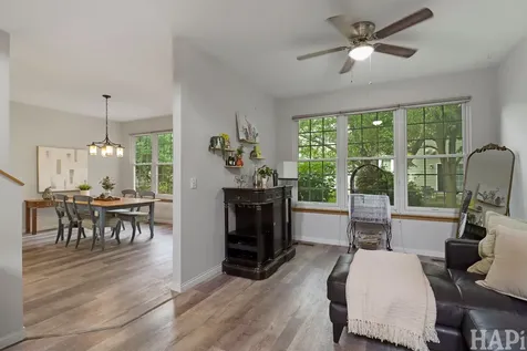 567 Shakespeare Drive Grayslake IL 60030