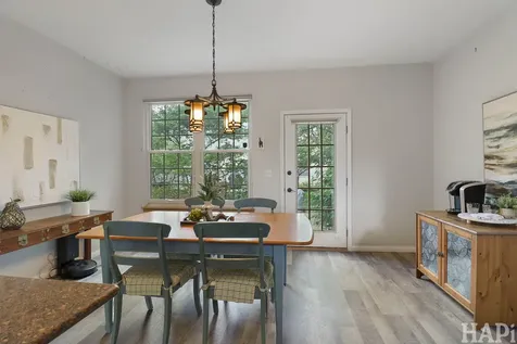 567 Shakespeare Drive Grayslake IL 60030