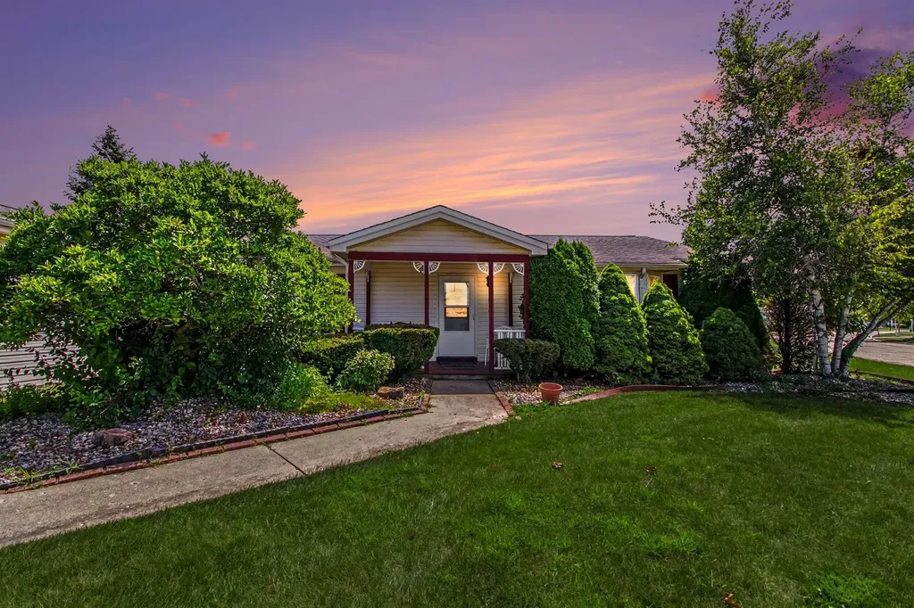 2529 Lippizan Lane Grayslake IL 60030