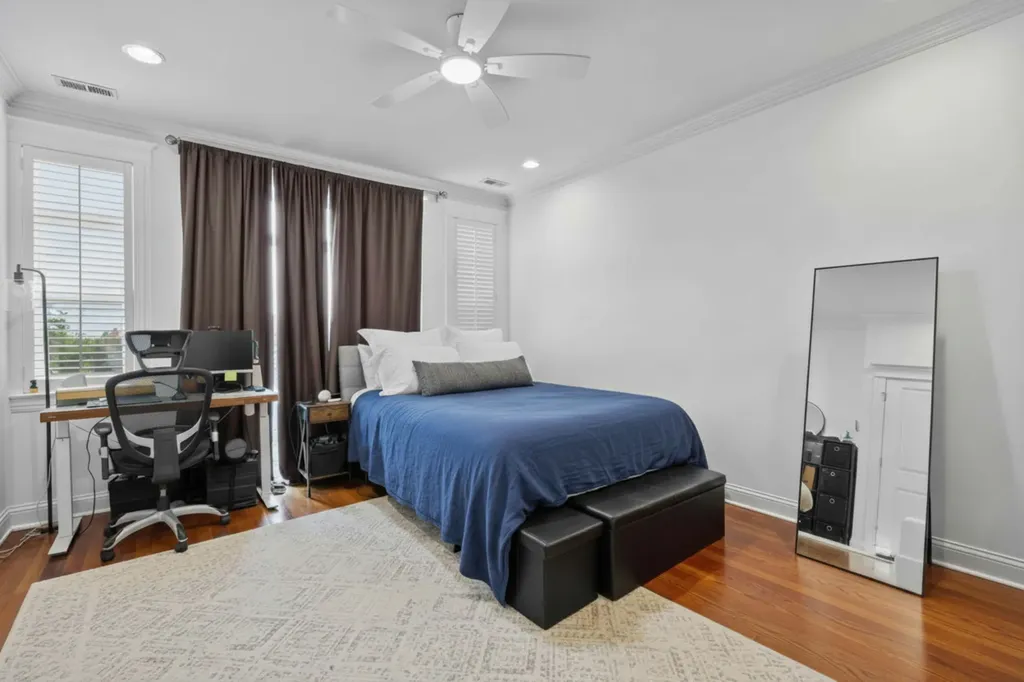 3414 North Sheffield Avenue Chicago IL 60657