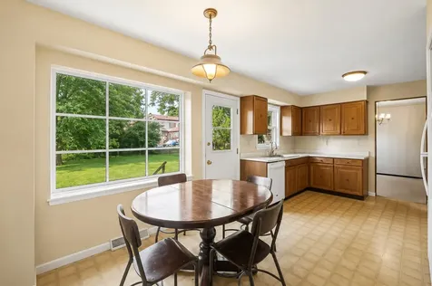 470 Middlesex Court Buffalo Grove IL 60089