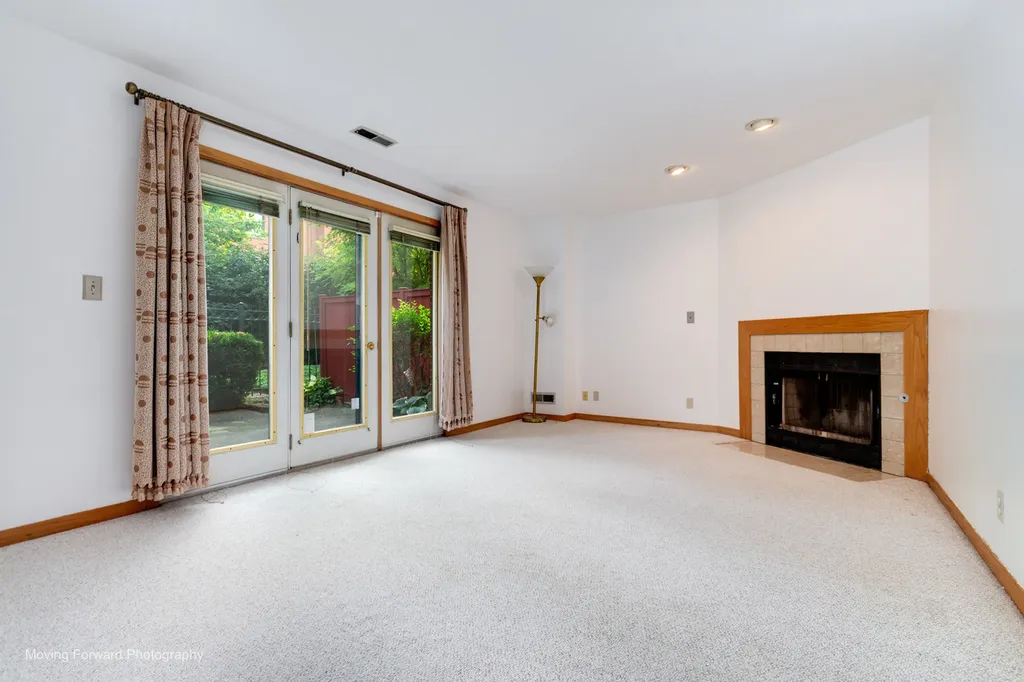 614 South Laflin Street Chicago IL 60607