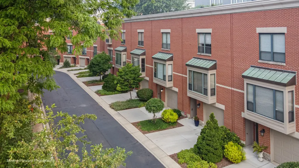 614 South Laflin Street Chicago IL 60607