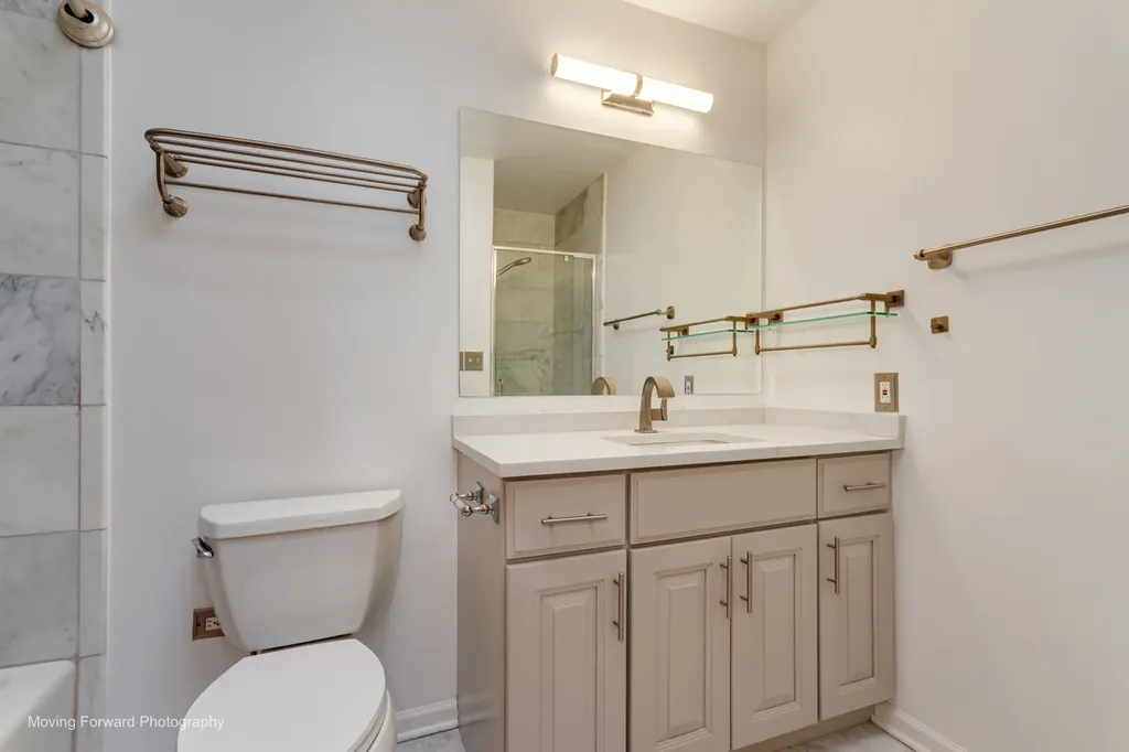 614 South Laflin Street Chicago IL 60607