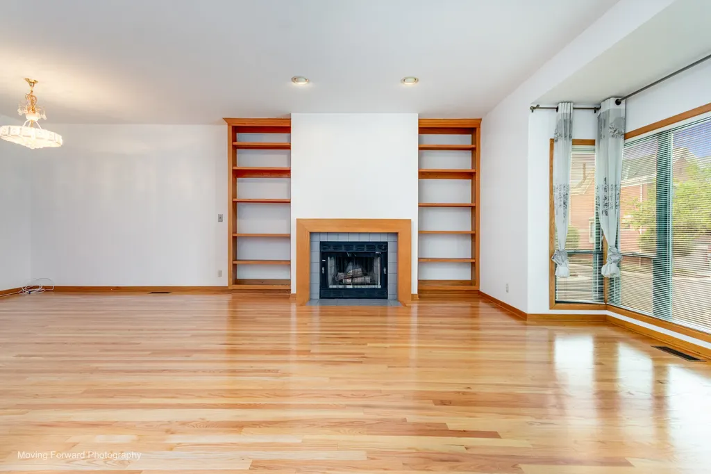 614 South Laflin Street Chicago IL 60607
