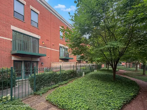 614 South Laflin Street Chicago IL 60607