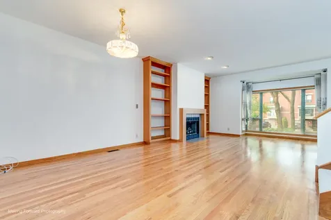 614 South Laflin Street Chicago IL 60607