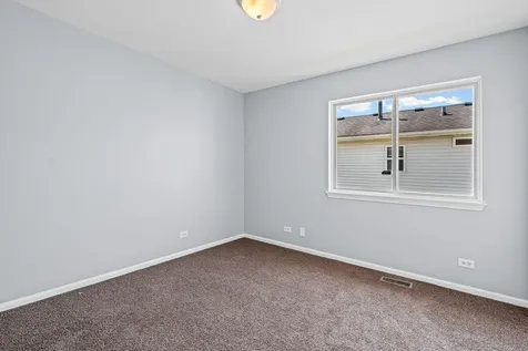 931 Taralon Trail Lake In The Hills IL 60156