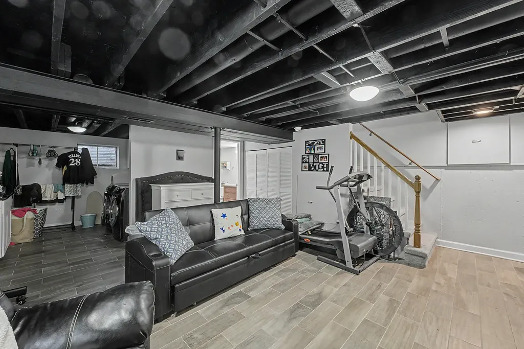 8616 West 144th. Street W Orland Park IL 60462