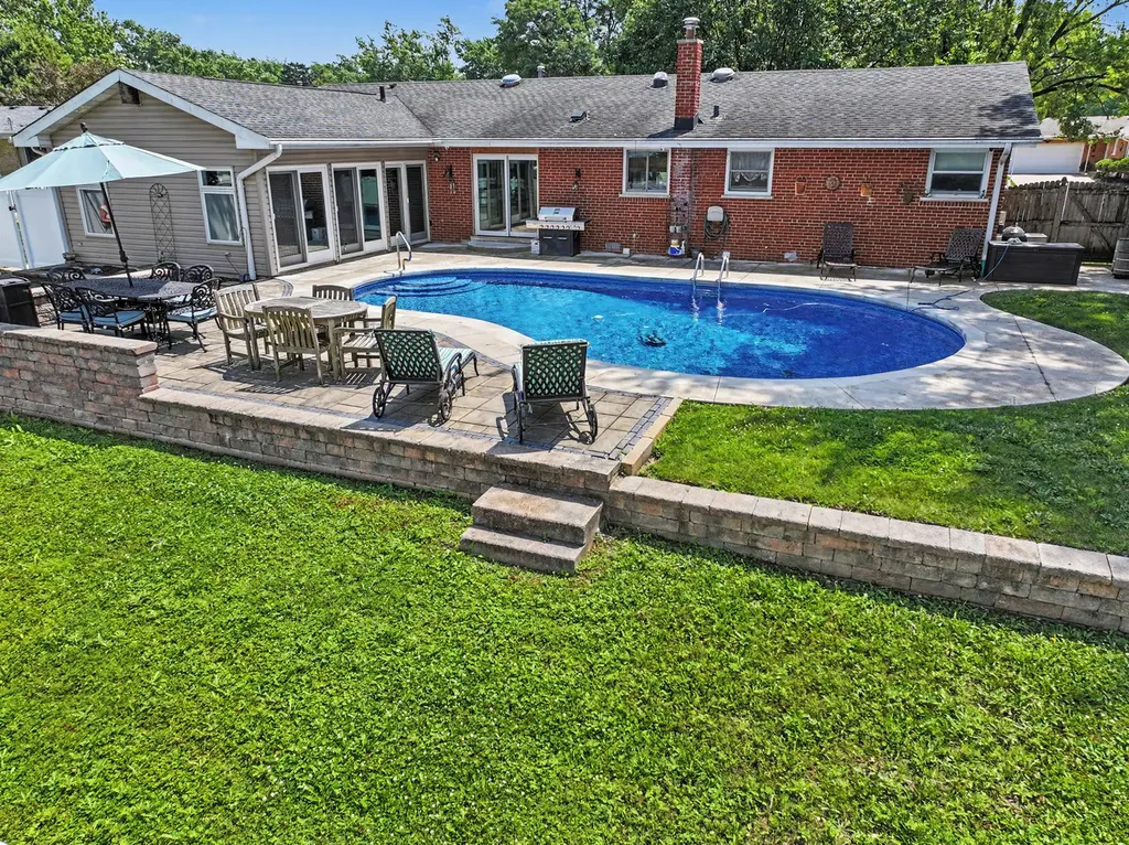8616 West 144th. Street W Orland Park IL 60462