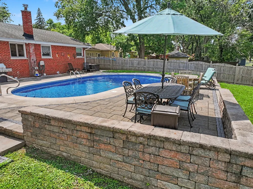 8616 West 144th. Street W Orland Park IL 60462