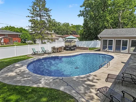 8616 West 144th. Street W Orland Park IL 60462