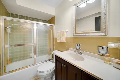 110 South Dunton Avenue Arlington Heights IL 60005