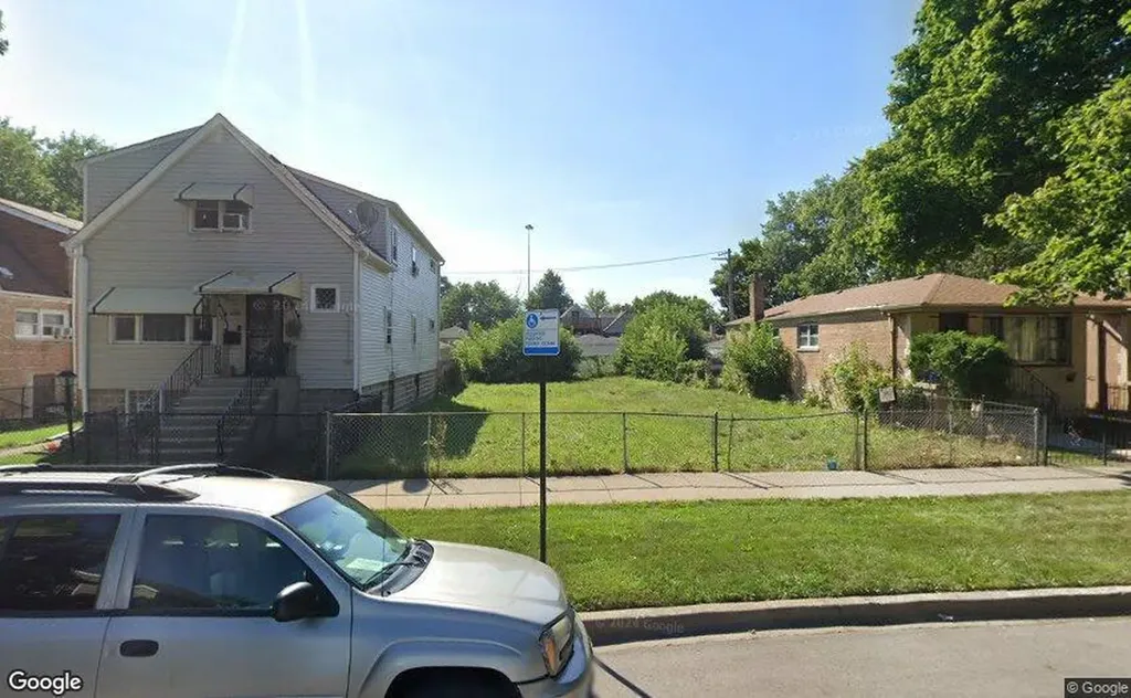 6326 South Hoyne Avenue Chicago IL 60636