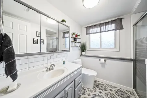 15512 Lorel Avenue Oak Forest IL 60452