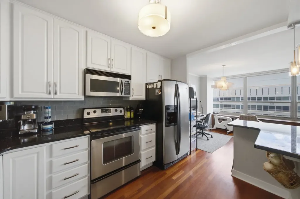 3550 North Lake Shore Drive Chicago IL 60657