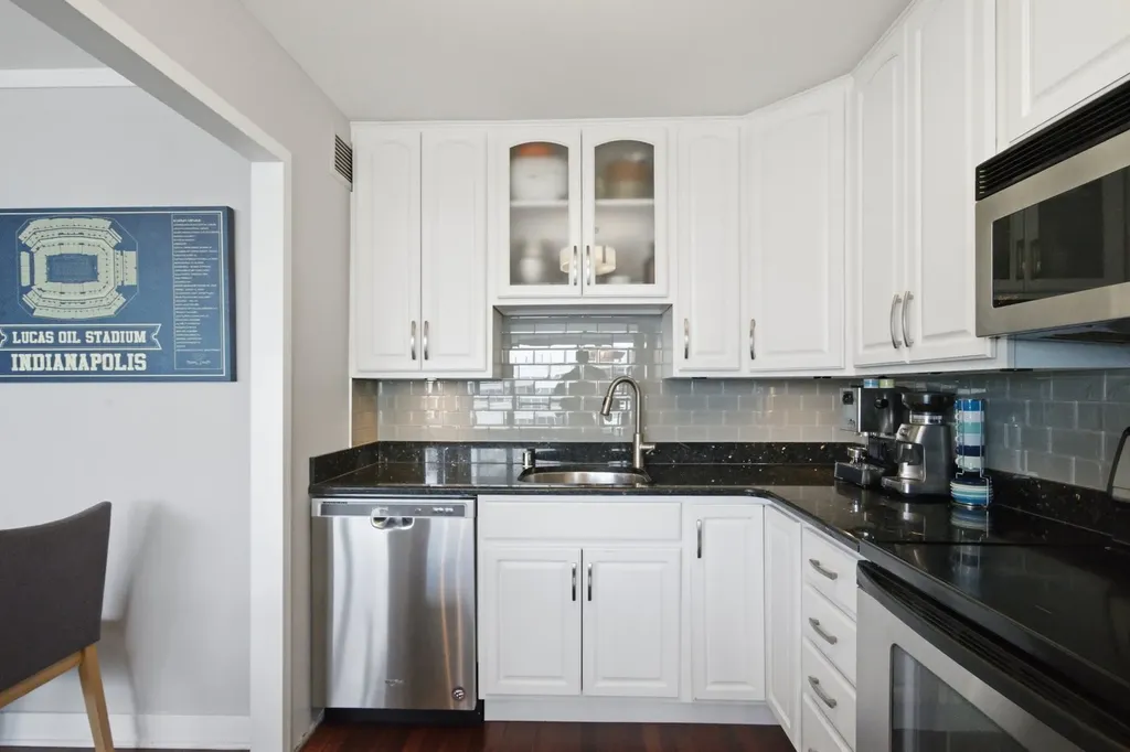 3550 North Lake Shore Drive Chicago IL 60657