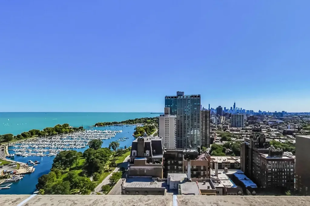 3550 North Lake Shore Drive Chicago IL 60657
