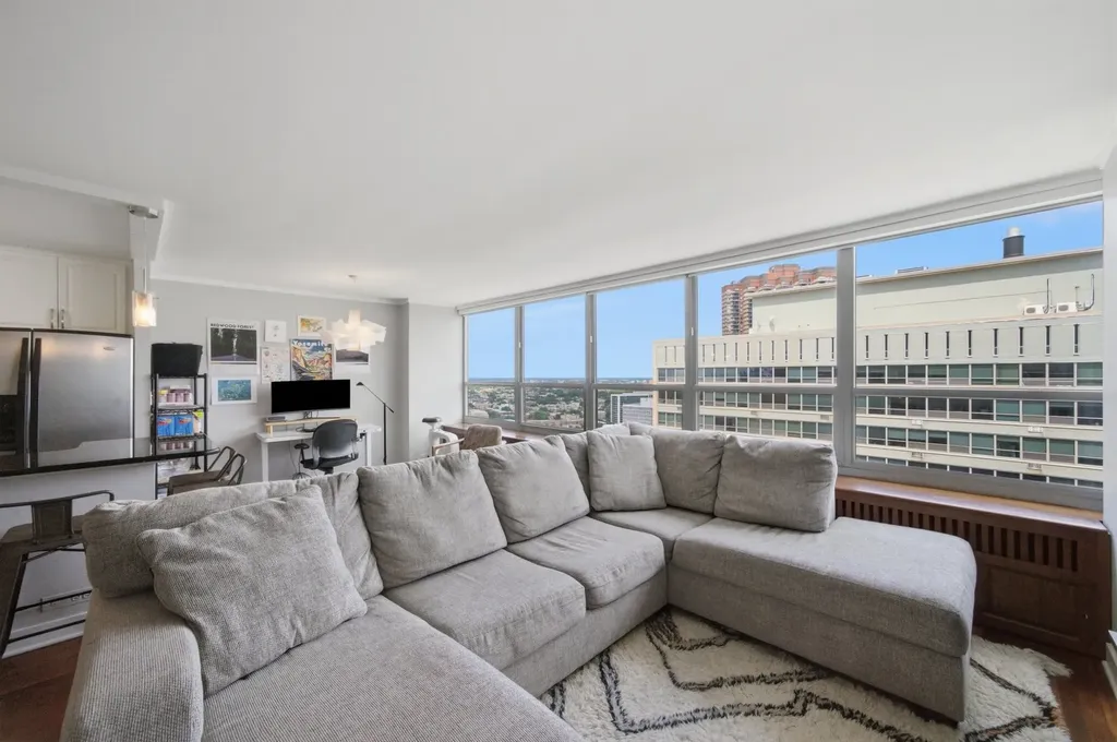 3550 North Lake Shore Drive Chicago IL 60657