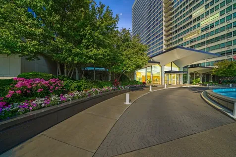 3550 North Lake Shore Drive Chicago IL 60657