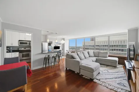 3550 North Lake Shore Drive Chicago IL 60657