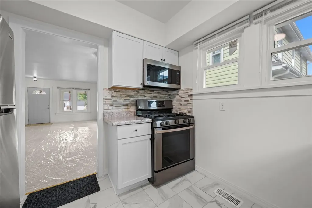 1006 South 4th Street Aurora IL 60505