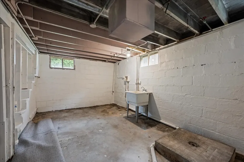 1006 South 4th Street Aurora IL 60505