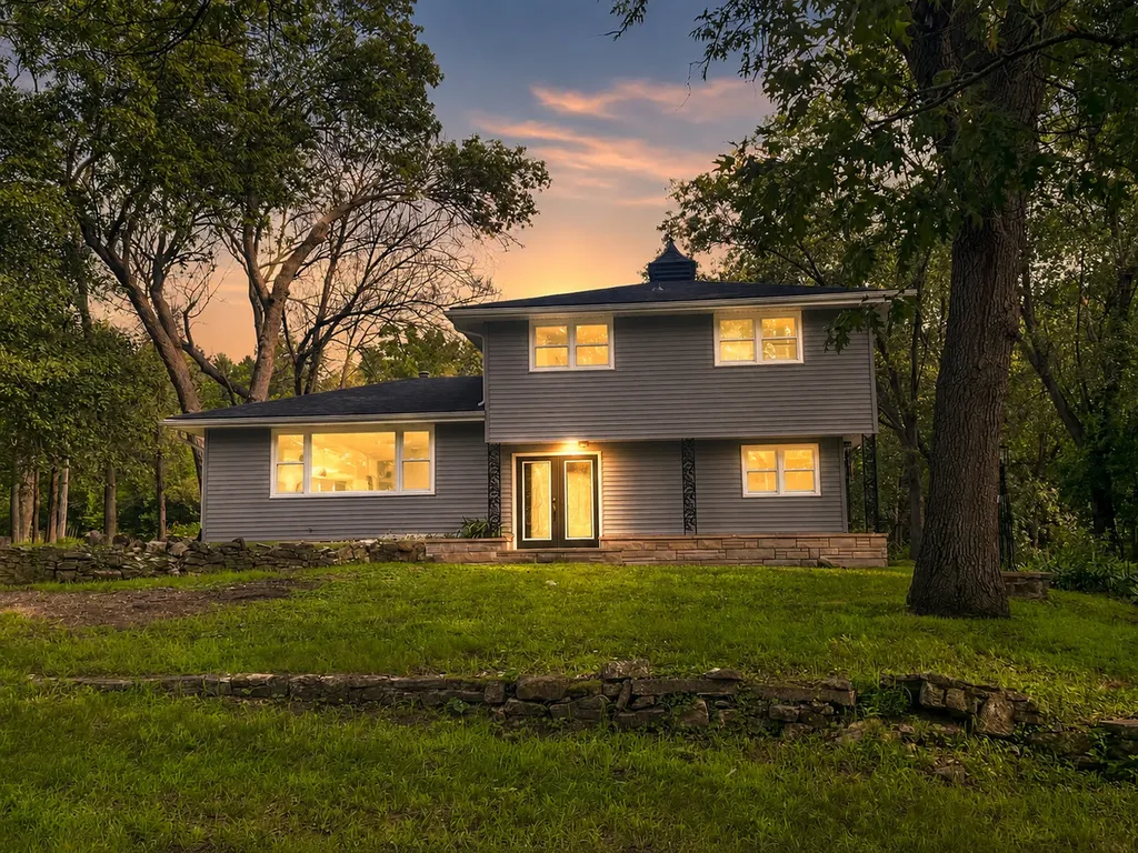 1401 Oakleaf Drive St. Anne IL 60964