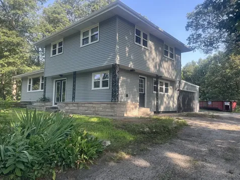 1401 Oakleaf Drive St. Anne IL 60964