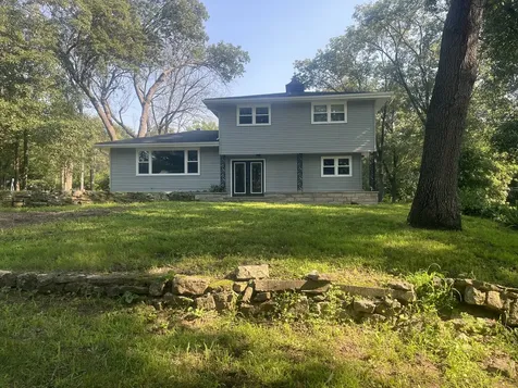 1401 Oakleaf Drive St. Anne IL 60964