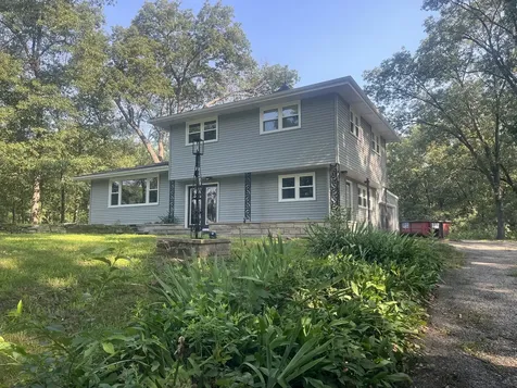 1401 Oakleaf Drive St. Anne IL 60964