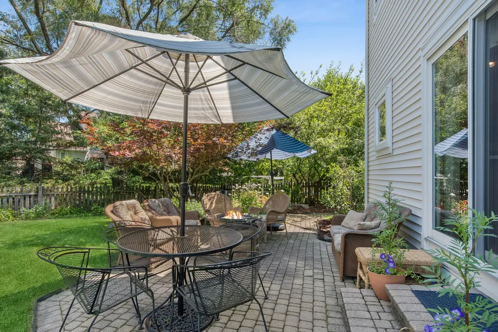 964 Lakestone Lane Aurora IL 60504