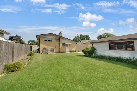 4513 West 102nd Street Oak Lawn IL 60453