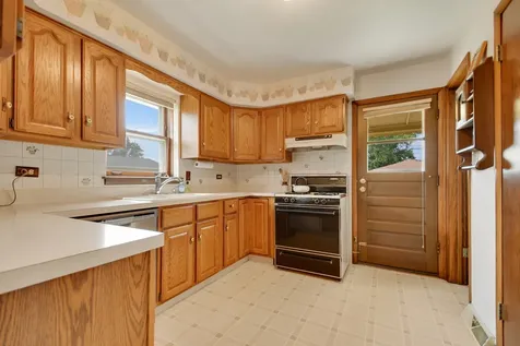 4513 West 102nd Street Oak Lawn IL 60453
