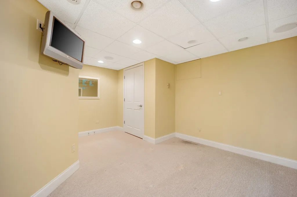 120 East 8th Street Hinsdale IL 60521