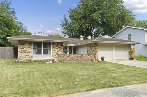 121 Newport Drive Bolingbrook IL 60440