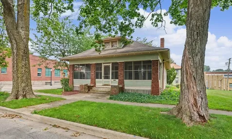202 East Washington Street Monticello IL 61856