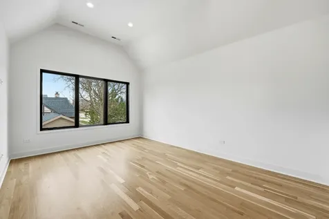 944 Rosemary Terrace Deerfield IL 60015