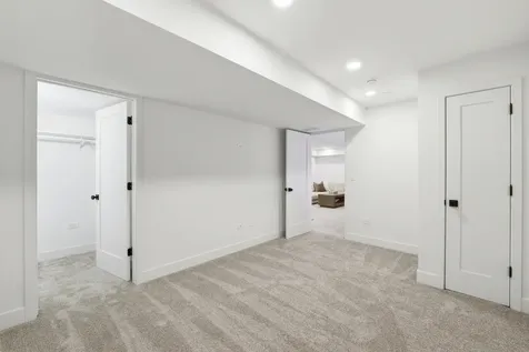 944 Rosemary Terrace Deerfield IL 60015